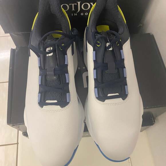 Pro/SLX - Picture 3 of 5